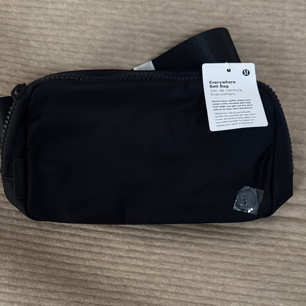 lululemon athletica Classic Black Belt Bag